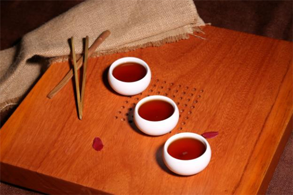 黑茶一次泡多少克 黑茶一次煮多少最合適 黑茶一次泡多少克 黑茶一次煮多少最合適