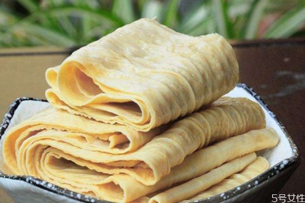 油豆皮要怎么挑選呢 油豆皮的熱量高嗎 油豆皮要怎么挑選呢 油豆皮的熱量高嗎