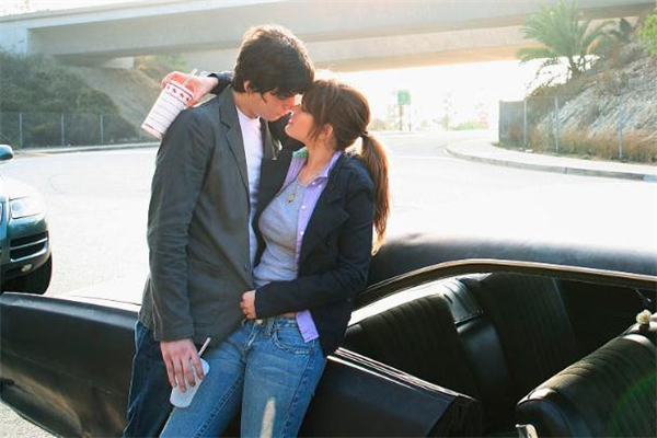 感情中懂和愛哪個更重要 愛你和懂你哪個更重要 感情中懂和愛哪個更重要 愛你和懂你哪個更重要