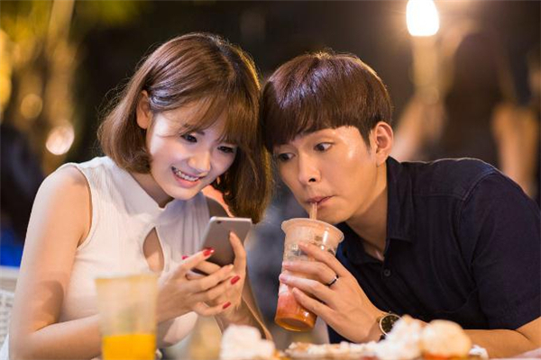 刪掉暗戀的人很想他怎么辦 因?yàn)槭裁磩h掉了暗戀的人 刪掉暗戀的人很想他怎么辦 因?yàn)槭裁磩h掉了暗戀的人