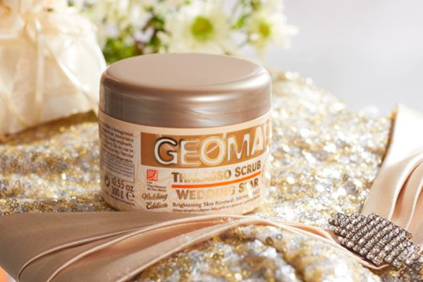 磨砂膏在什么情況下不能用 什么肌膚都不能天天使用磨砂膏嗎 磨砂膏在什么情況下不能用 什么肌膚都不能天天使用磨砂膏嗎