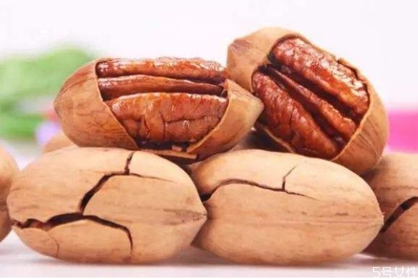 什么是碧根果呢 碧根果有什么營(yíng)養(yǎng)價(jià)值呢 什么是碧根果呢 碧根果有什么營(yíng)養(yǎng)價(jià)值呢