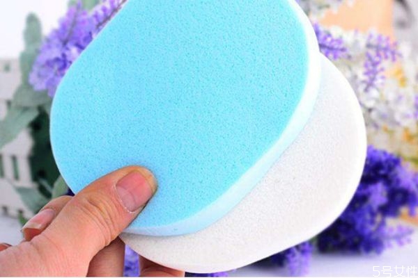 洗臉撲怎么保存 洗臉撲要放回盒子里嗎 洗臉撲怎么保存 洗臉撲要放回盒子里嗎