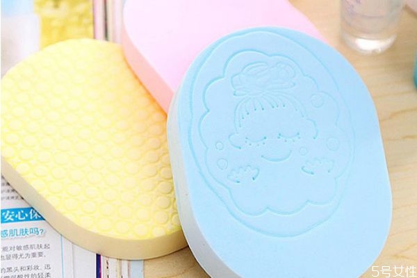 洗臉撲怎么保存 洗臉撲要放回盒子里嗎 洗臉撲怎么保存 洗臉撲要放回盒子里嗎