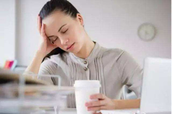 為什么會口干舌燥 口感舌燥是什么原因 為什么會口干舌燥 口感舌燥是什么原因