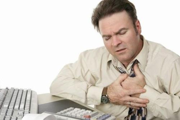 為什么會口干舌燥 口感舌燥是什么原因 為什么會口干舌燥 口感舌燥是什么原因