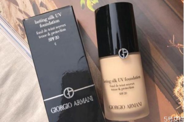 把粉底液放冰箱會(huì)怎樣 粉底液怎么保存好 把粉底液放冰箱會(huì)怎樣 粉底液怎么保存好