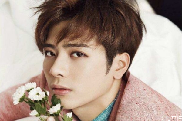 女孩買單是沒(méi)看上男生嗎 女生主動(dòng)買單代表什么 女孩買單是沒(méi)看上男生嗎 女生主動(dòng)買單代表什么