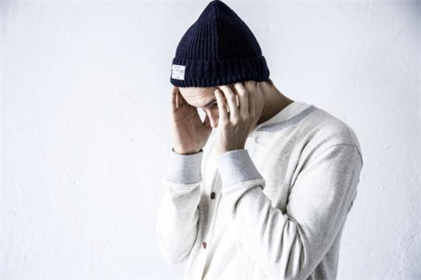 冷帽的正確戴法 冷帽怎么戴好看 冷帽的正確戴法 冷帽怎么戴好看