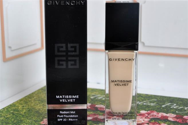 紀(jì)梵希絨霧啞光粉底液色號(hào)怎么選-有幾個(gè)色號(hào) 紀(jì)梵希絨霧啞光粉底液色號(hào)怎么選-有幾個(gè)色號(hào)