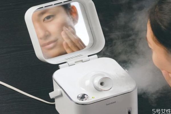 可以邊敷面膜邊蒸臉嗎 敷著面膜蒸臉好嗎 可以邊敷面膜邊蒸臉嗎 敷著面膜蒸臉好嗎