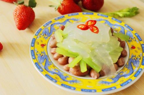 什么樣的蘆薈可以吃 涼拌蘆薈怎么做好吃 什么樣的蘆薈可以吃 涼拌蘆薈怎么做好吃