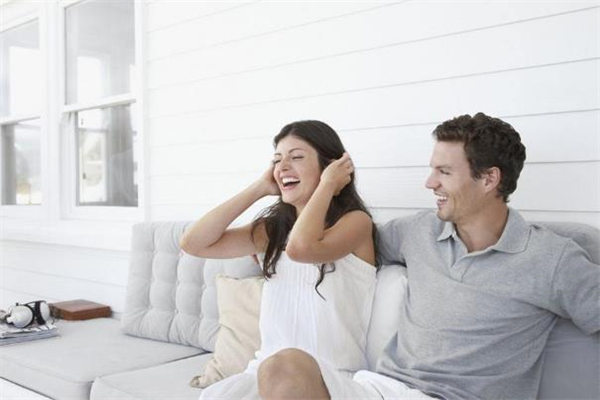 辦公室婚外情會(huì)是什么結(jié)局 如何避免辦公室婚外情 辦公室婚外情會(huì)是什么結(jié)局 如何避免辦公室婚外情