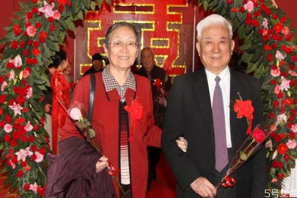 結(jié)婚多久是金婚 相愛金婚的秘訣 結(jié)婚多久是金婚 相愛金婚的秘訣