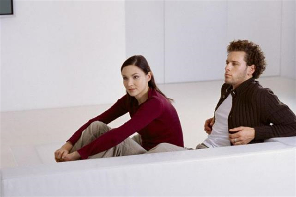 離婚后女方戶口怎么辦 離婚后女方戶口可以遷回娘家嗎 離婚后女方戶口怎么辦 離婚后女方戶口可以遷回娘家嗎