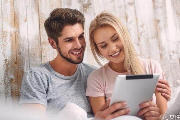 離婚后男人都想復(fù)婚嗎 男人離婚后想復(fù)婚的原因 離婚后男人都想復(fù)婚嗎 男人離婚后想復(fù)婚的原因