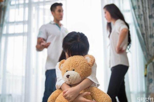 男人離婚后不想復(fù)婚的理由 離婚男人為何不愿意復(fù)婚 男人離婚后不想復(fù)婚的理由 離婚男人為何不愿意復(fù)婚