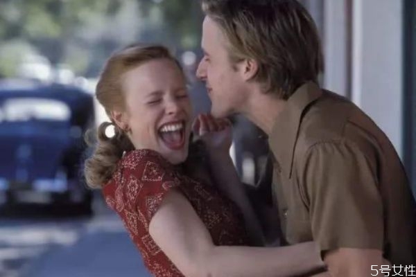 成全是輸?shù)魫?ài)情嗎 如何學(xué)會(huì)成全 成全是輸?shù)魫?ài)情嗎 如何學(xué)會(huì)成全