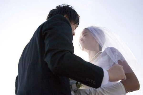 婚姻中最不能缺少的是什么 婚姻中最重要的是什么 婚姻中最不能缺少的是什么 婚姻中最重要的是什么