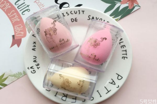 怎么用美妝蛋去上遮瑕 怎么用美妝蛋畫整張臉 怎么用美妝蛋去上遮瑕 怎么用美妝蛋畫整張臉