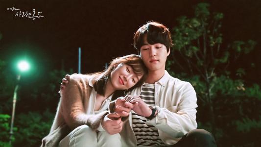 女人曖昧的表現(xiàn) 女人為什么喜歡玩曖昧 女人曖昧的表現(xiàn) 女人為什么喜歡玩曖昧