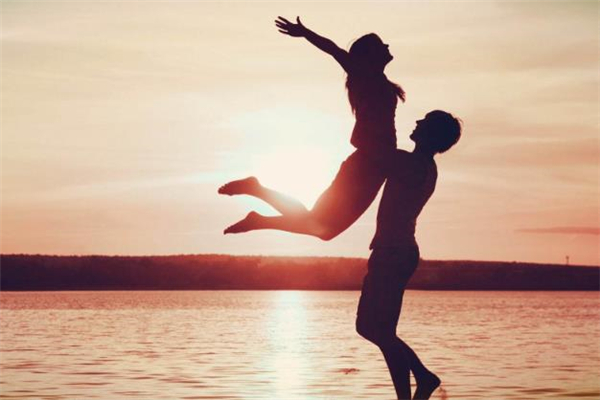 老公隱瞞過去情史是因?yàn)槭裁?老公隱瞞過去代表什么 老公隱瞞過去情史是因?yàn)槭裁?老公隱瞞過去代表什么