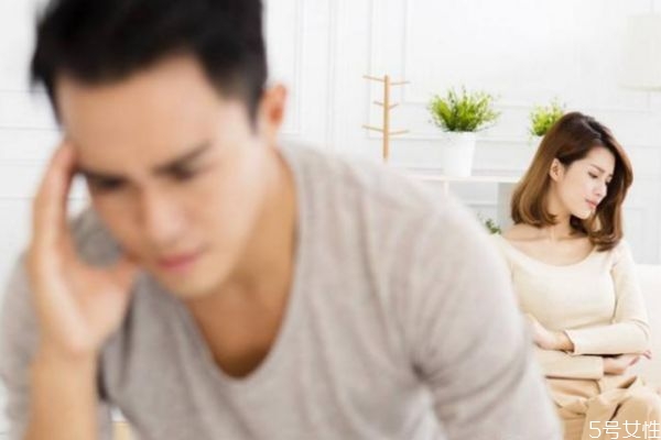 女人出軌的時候會有什么特征 女人出軌最典型的表現(xiàn) 女人出軌的時候會有什么特征 女人出軌最典型的表現(xiàn)