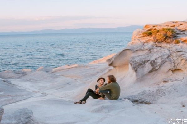 男人嫌女人煩說明什么 老公嫌棄你的六個表現(xiàn) 男人嫌女人煩說明什么 老公嫌棄你的六個表現(xiàn)