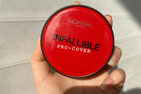 歐萊雅紅胖子氣墊專柜多少錢 歐萊雅紅胖子氣墊有幾個(gè)色號(hào) 歐萊雅紅胖子氣墊專柜多少錢 歐萊雅紅胖子氣墊有幾個(gè)色號(hào)