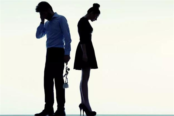 前夫一直威脅我該怎么辦 前夫威脅我報警有用嗎 前夫一直威脅我該怎么辦 前夫威脅我報警有用嗎