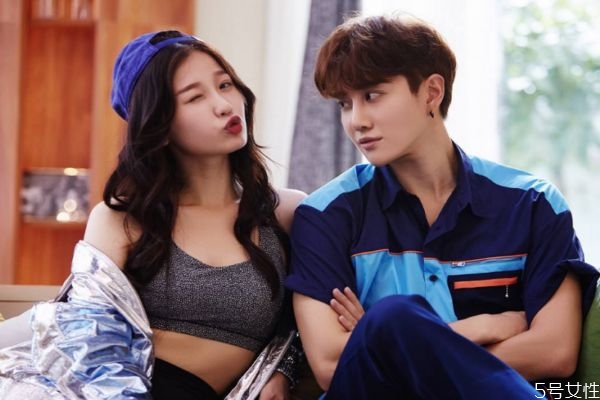 男生對你冷淡的表現(xiàn) 如何分辨男生是否對你冷淡 男生對你冷淡的表現(xiàn) 如何分辨男生是否對你冷淡