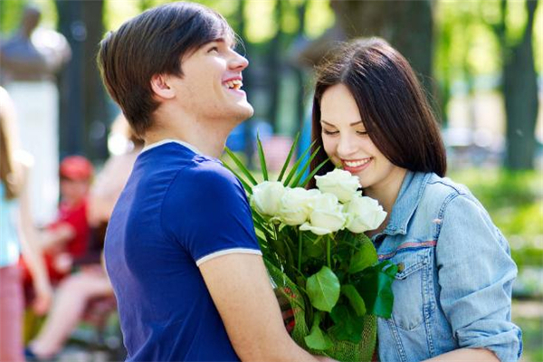 老婆背叛我該怎么辦 老婆背叛老公的前兆 老婆背叛我該怎么辦 老婆背叛老公的前兆