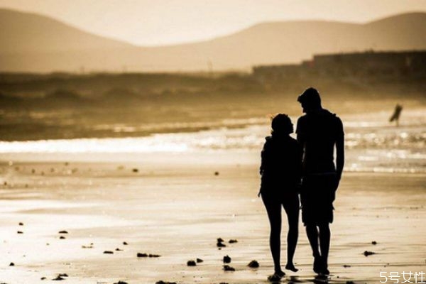 老公對你沒感情的表現(xiàn) 老公不愛你的五種表現(xiàn) 老公對你沒感情的表現(xiàn) 老公不愛你的五種表現(xiàn)