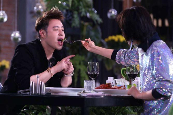 總是懷疑老公有外遇怎么辦 為什么經(jīng)常夢見老公有外遇 總是懷疑老公有外遇怎么辦 為什么經(jīng)常夢見老公有外遇