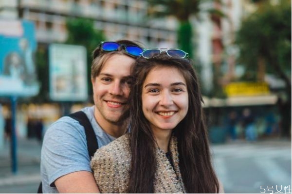 男生撩你后為什么冷你 對付男生撩你后冷你 男生撩你后為什么冷你 對付男生撩你后冷你