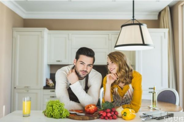 男生撩你后為什么冷你 對付男生撩你后冷你 男生撩你后為什么冷你 對付男生撩你后冷你