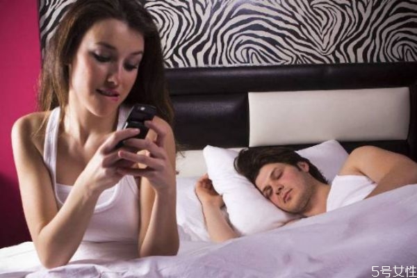 老婆外面有人的特性 ?老婆出軌后的準(zhǔn)確表現(xiàn) 老婆外面有人的特性 ?老婆出軌后的準(zhǔn)確表現(xiàn)