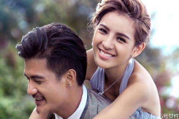 如何讓丈夫更愛(ài)你 高情商妻子的幸福秘訣 如何讓丈夫更愛(ài)你 高情商妻子的幸福秘訣