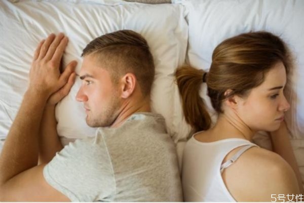 老公突然說要離婚是什么意思 男人主動(dòng)提離婚的心態(tài) 老公突然說要離婚是什么意思 男人主動(dòng)提離婚的心態(tài)