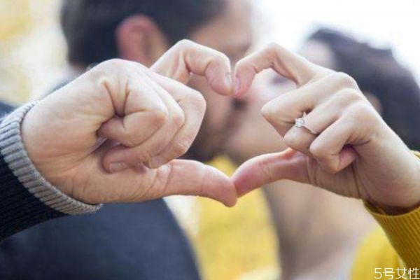 戀愛(ài)的時(shí)候有什么注意 戀愛(ài)的技巧有什么 戀愛(ài)的時(shí)候有什么注意 戀愛(ài)的技巧有什么