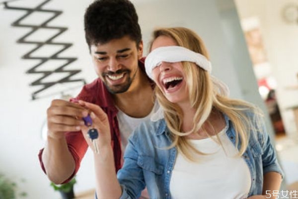 戀愛(ài)的時(shí)候有什么注意 戀愛(ài)的技巧有什么 戀愛(ài)的時(shí)候有什么注意 戀愛(ài)的技巧有什么