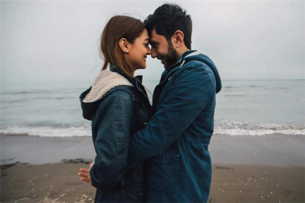 經(jīng)常出差的男人會(huì)出軌嗎 經(jīng)常出差的男人需要什么樣的女人 經(jīng)常出差的男人會(huì)出軌嗎 經(jīng)常出差的男人需要什么樣的女人