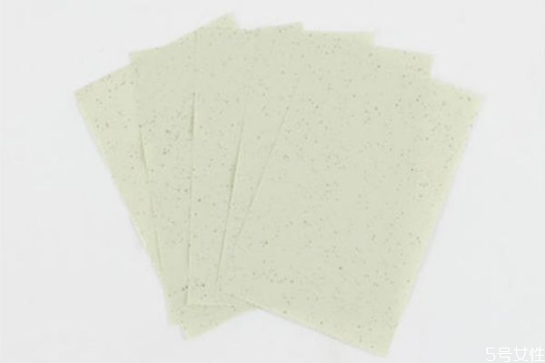 長期使用吸油紙的壞處 吸油紙對皮膚的利弊 長期使用吸油紙的壞處 吸油紙對皮膚的利弊