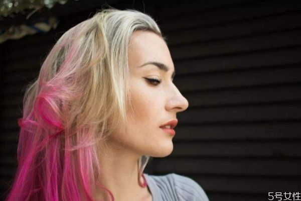 老婆嫌棄你丟人表現(xiàn)有什么 怎么分辨老婆是否嫌你丟人 老婆嫌棄你丟人表現(xiàn)有什么 怎么分辨老婆是否嫌你丟人