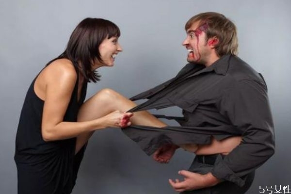 婚姻中如何處理吵架難題 婚姻中經(jīng)常吵架怎么辦 婚姻中如何處理吵架難題 婚姻中經(jīng)常吵架怎么辦