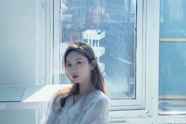 女生問你在干嘛怎么幽默回答 女生問在干嘛回答技巧 女生問你在干嘛怎么幽默回答 女生問在干嘛回答技巧