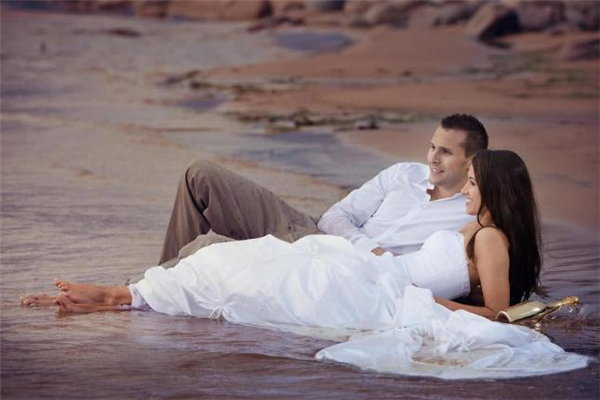 分手后前任秀恩愛什么心理 分手后秀恩愛是報(bào)復(fù)嗎 分手后前任秀恩愛什么心理 分手后秀恩愛是報(bào)復(fù)嗎