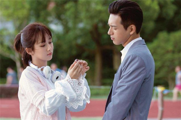 約會(huì)時(shí)太緊張?jiān)趺崔k 跟喜歡的女孩約會(huì)緊張?jiān)趺崔k 約會(huì)時(shí)太緊張?jiān)趺崔k 跟喜歡的女孩約會(huì)緊張?jiān)趺崔k