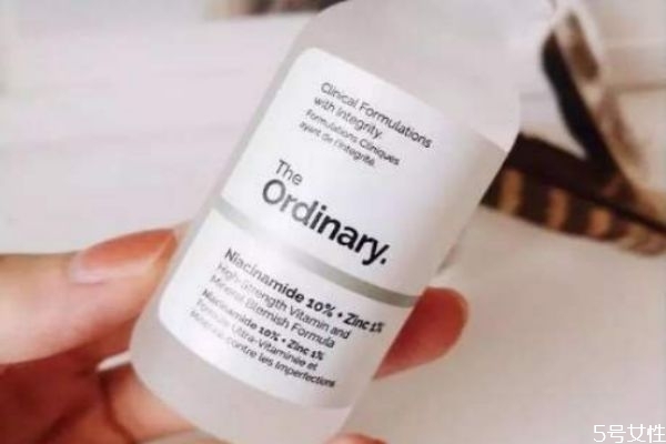 角質(zhì)層薄可以用煙酰胺嗎 煙酰胺會加重紅血絲嗎 角質(zhì)層薄可以用煙酰胺嗎 煙酰胺會加重紅血絲嗎