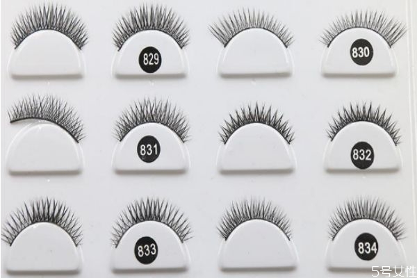 假睫毛貼一半好看嗎 假睫毛貼在真睫毛哪里 假睫毛貼一半好看嗎 假睫毛貼在真睫毛哪里